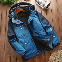 Outdoor Three In One or Two Piece Set of Windproof Waterproof Warm Mountain Climbing and Charging Jackets for Men and Women
