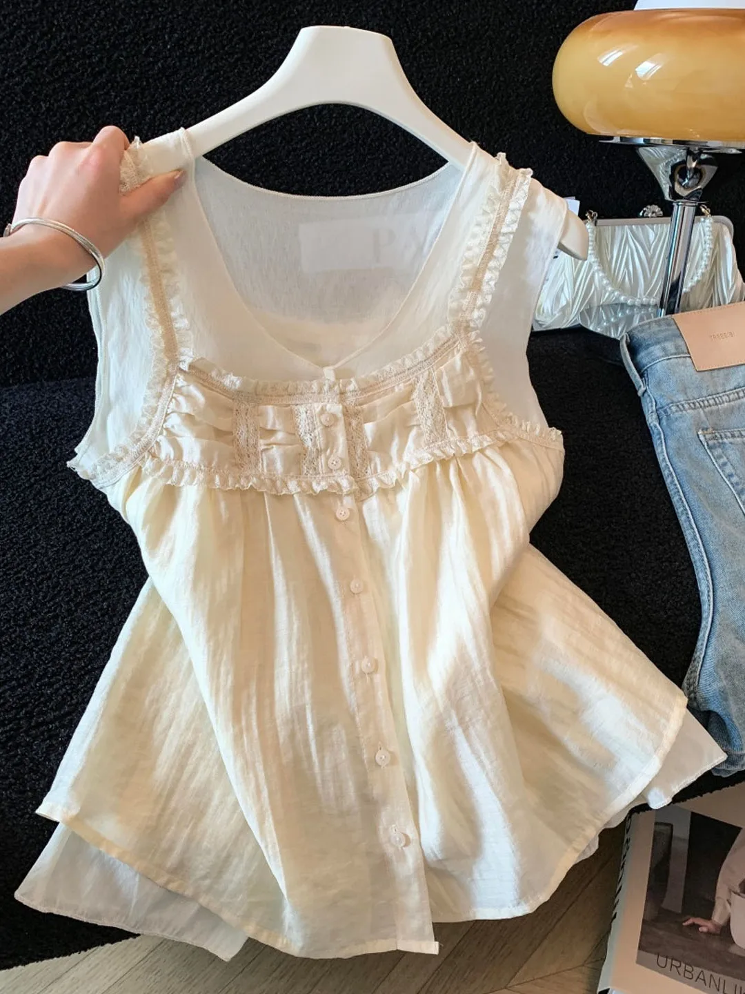 

Summer New Gentle Wind Sleeveless Fake Two-Piece Strap Vest Women Loose Slimming Design Doll Shirt Top Fashionable Versatile