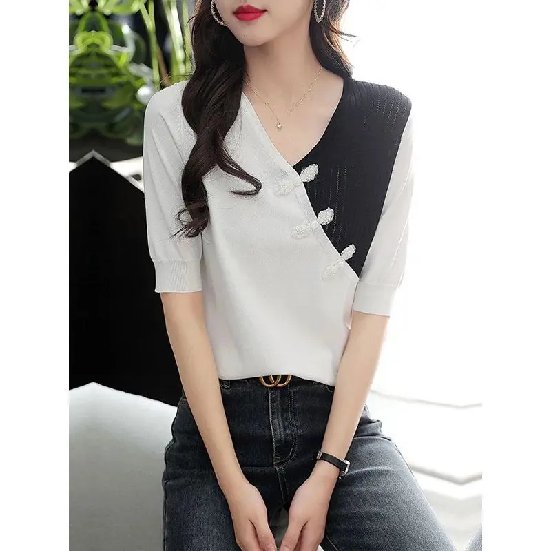 Women\'s Summer Patchwork Asymmetrical Elegant Vintage Knitted T Shirts Korean Simple Style Embroidered V-neck Short Sleeve Tops