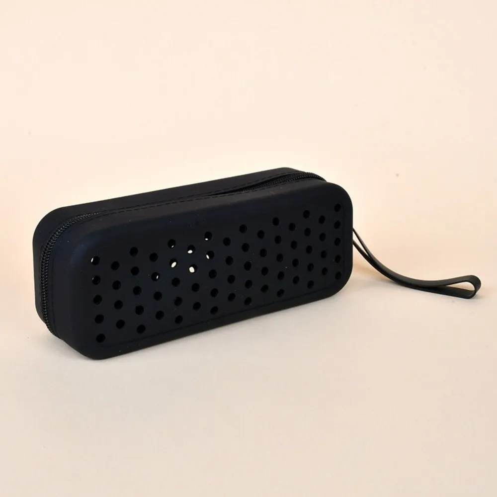 

Portable Silicone Swim Goggle Case Perforated Breathable Eyeglasses Storage Bag Durable Swimming Goggles Protection Travel Use