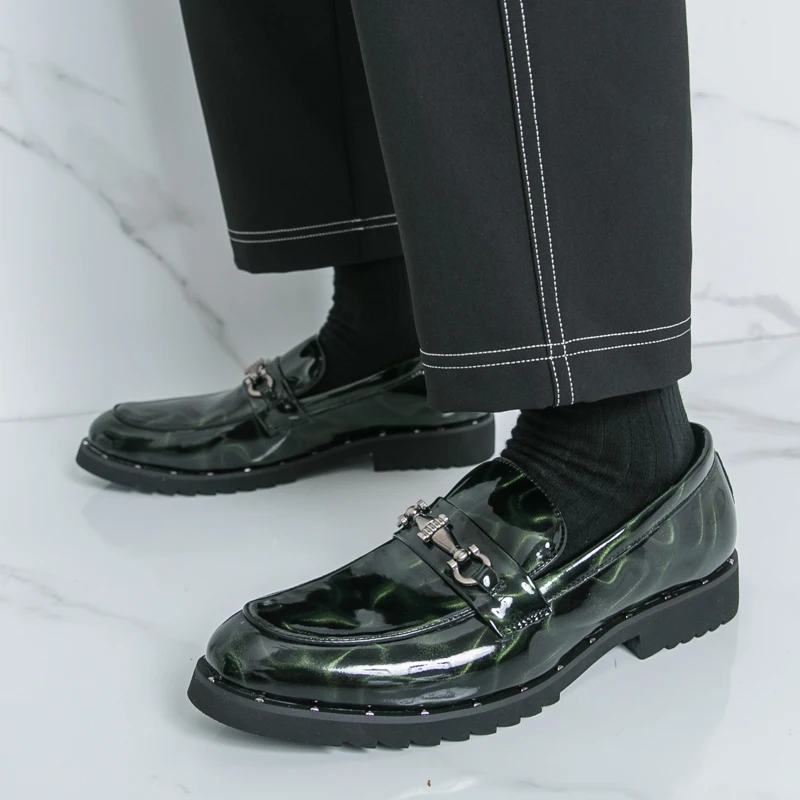 العلامة التجارية رجال الأعمال تاريخ أحذية من الجلد المألوف وأشار عالية الجودة وحيد أحذية من الجلد الرجال الانزلاق على الراحة أحذية جلدية بدون كعب