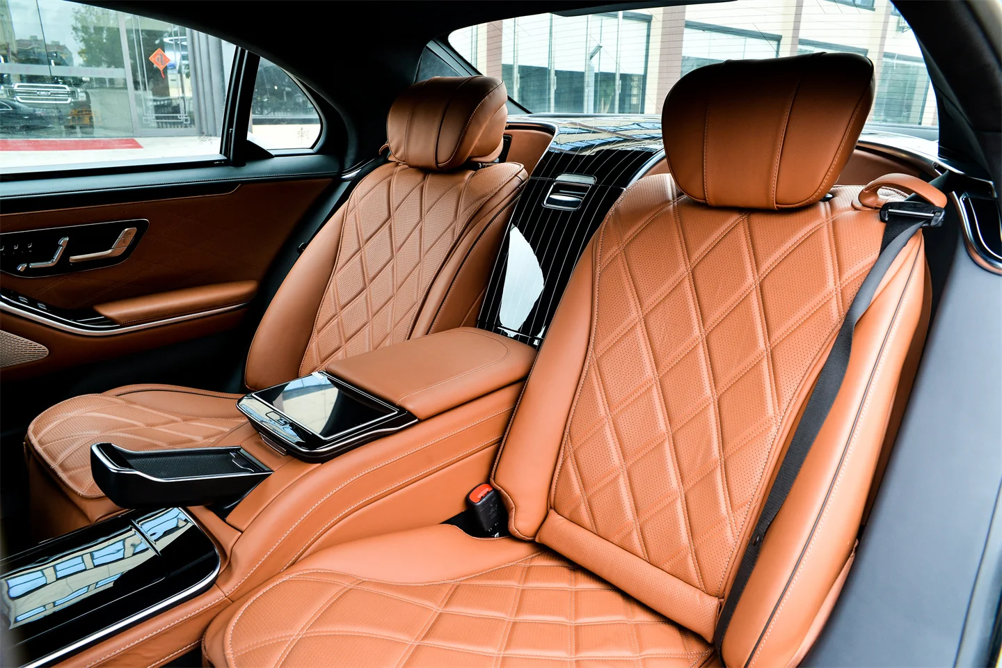 2023 New Design S-class Interior Upgraded Kit Modified To MBH Electric table with Atmosphere light For W223