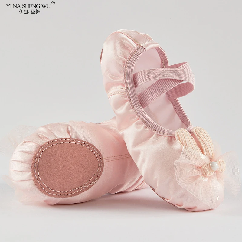 Wholesale Children Dance Shoes Girls Soft Soled Dance Training Shoes Satin Ballet Slippers Gymnastics Practice Shoes Pink Color