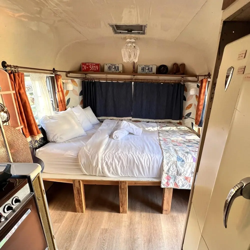 Set di lenzuola piatte Semi-aderenti |