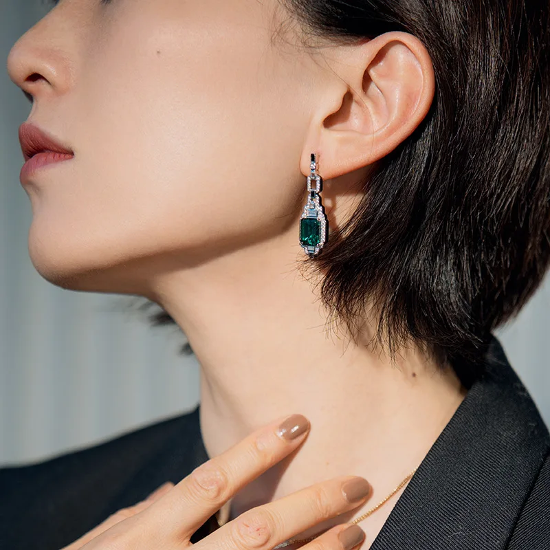 Gold Plated CopperArtDecoSterling Silver Emerald Old Money Style EarringsS925Silver Simple Elegant Retro High-end Earrings Whole