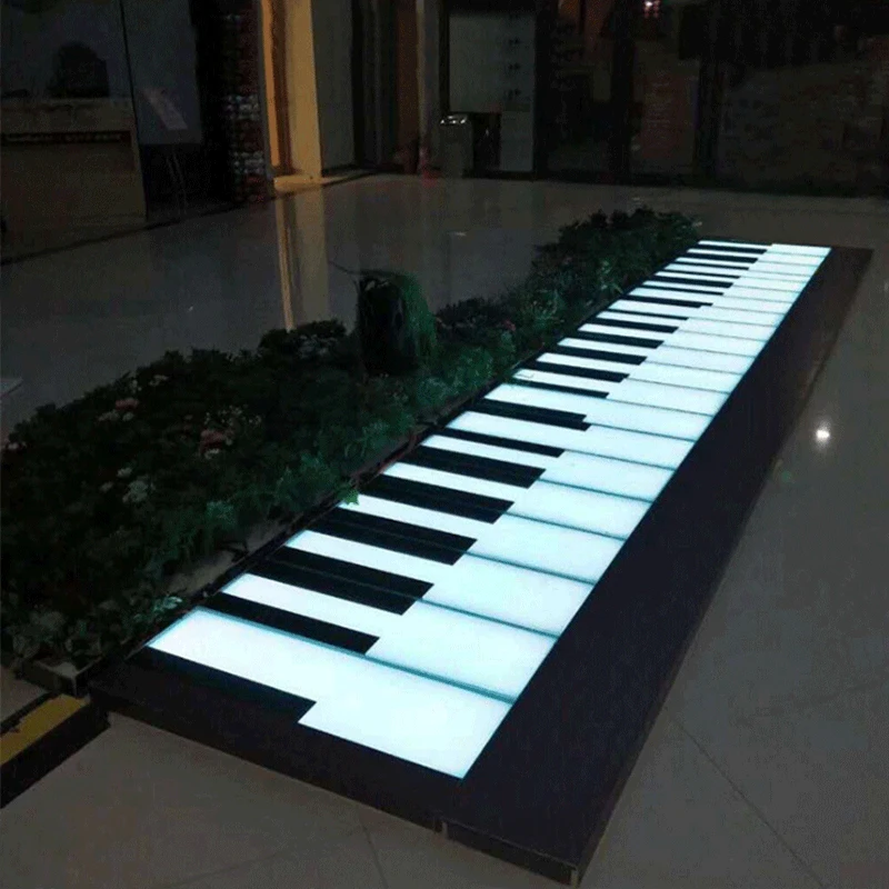 Luz de suelo RGB con sonido de inducción de Piano, lámpara de pie LED de 80x20x6cm, creativa, para escalones de escalera, música interactiva, Riq-PF80