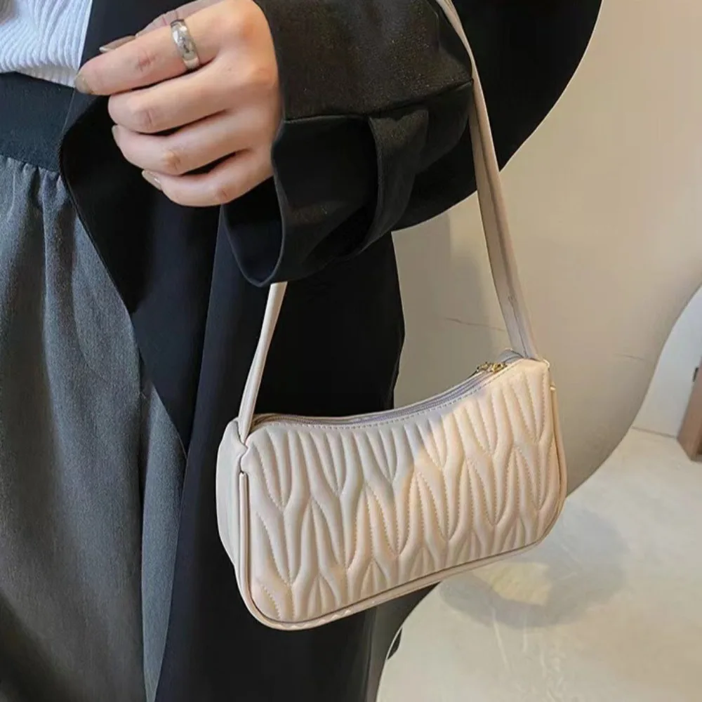 

Soft PU Leather Shoulder Bag Solid Color Korean Style Crossbody Bag Pleated Makeup Lipstick Purse PU Underarm Bag Girls/Female