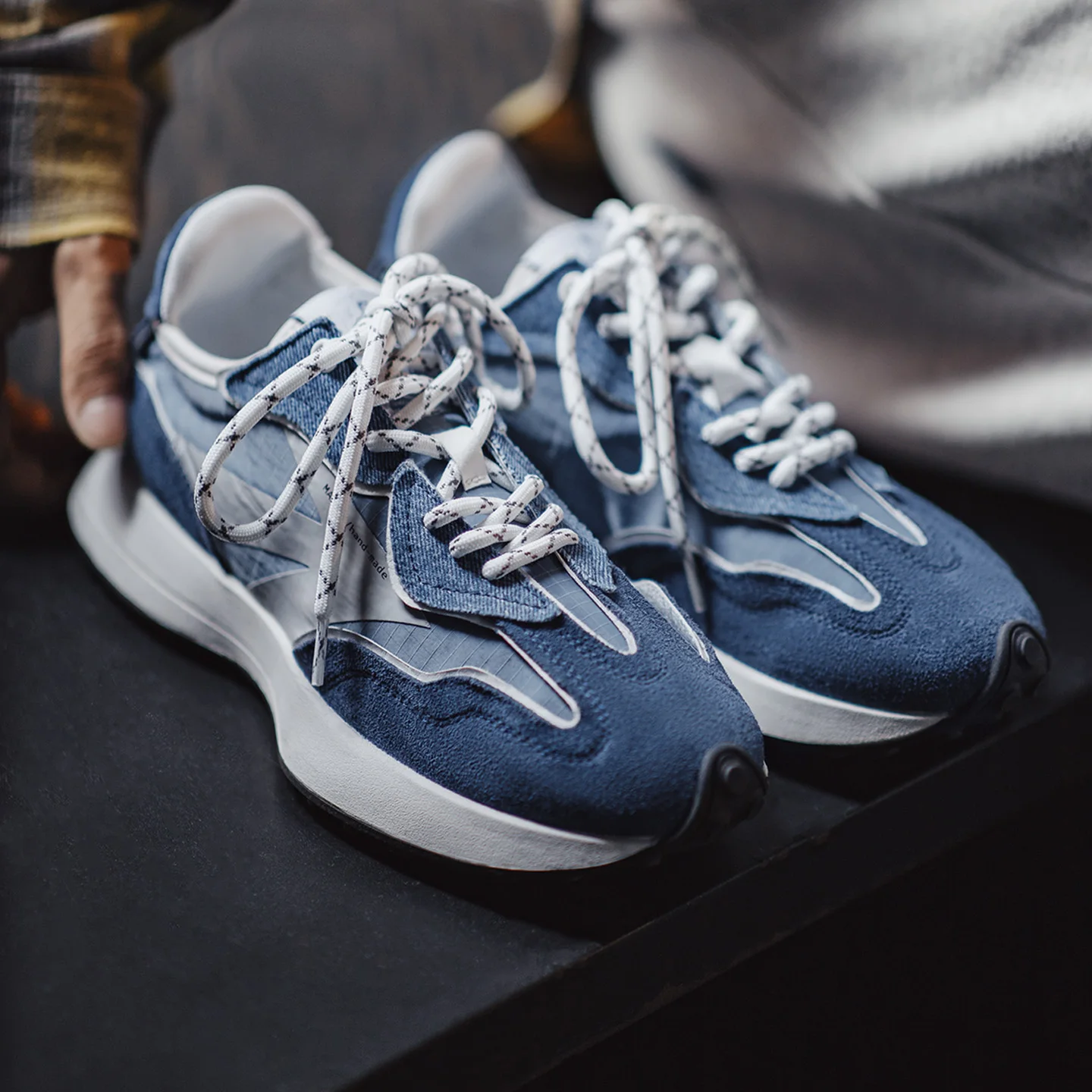 

Maden Blue Denim Patchwork Running Shoes Men's Retro Lightweight Breathable Casual Sneakers Dad Shoes Style for Spring Autumn