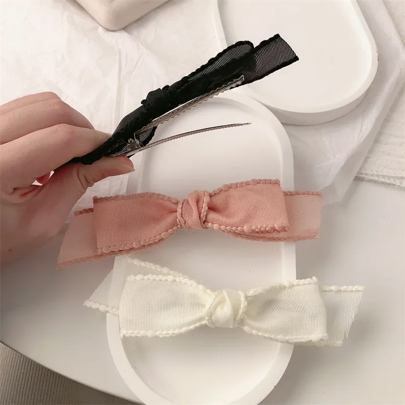 Pinza para el pelo de pico de pato para niña, accesorio sencillo para el cabello con lazo de tela de Color sólido, elegante para fiesta de