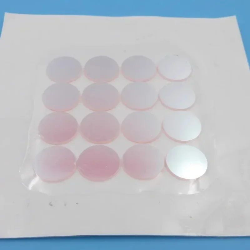 Optische Instrumente 650 nm Schmalbandfilter Rotes Licht Passlicht Rotes Lichtfilter Glasbeschichtung T