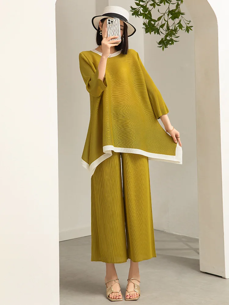 

MIYAKE Style Wrinkled round neck contrasting irregular pullover top high waisted drape straight leg wide leg pants set[20230475]