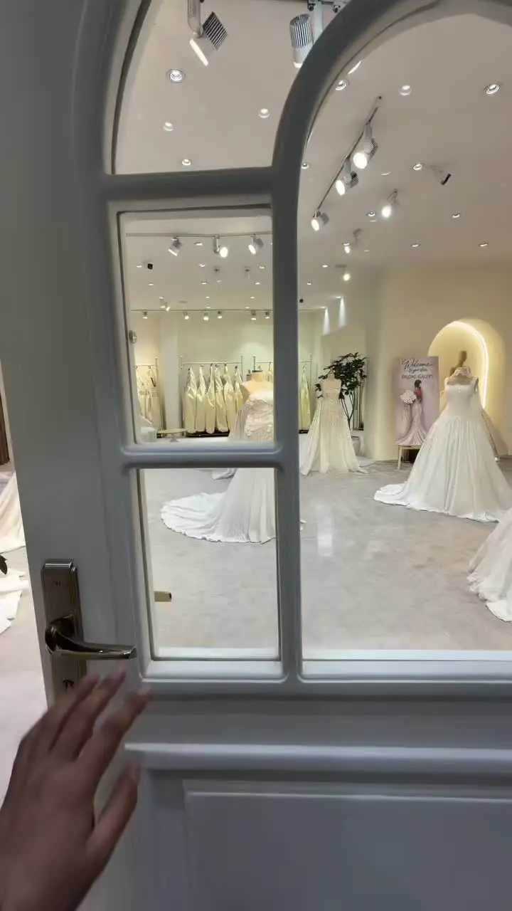 Vestido de Noiva Personalizado com Apliques de Renda, Elegante Vestido de Tule Luxuoso com Mangas Longas, Vestidos de Noiva