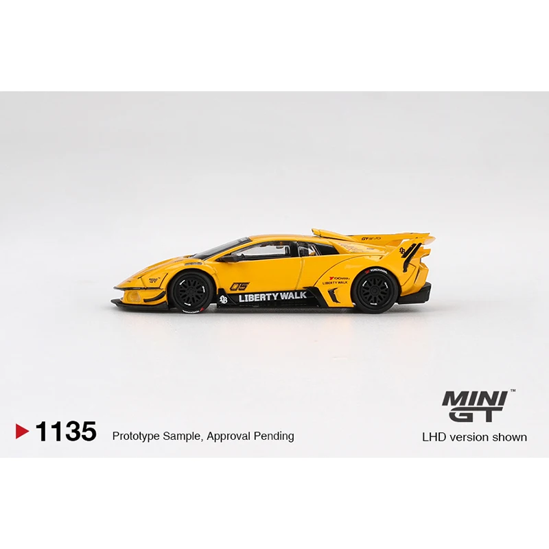 Preventa MINIGT 1135 1:64 LBWK Lamborghini LB-Silhouette funciona MURCIELAGO GT Evo amarillo Diecast coche modelo colección juguetes MINI GT