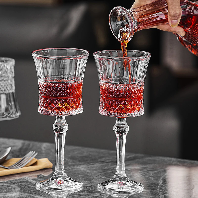 Korean Style Engraved Embossed Small Goblet Glass Cup For Soju Sake Liquor Short Stemmed Glass