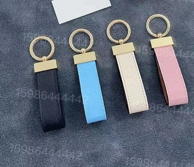 

New Fashion Trend Gradient Color Embossed Pendant Car Keychain Leather Material Pendant Home Decoration Hook