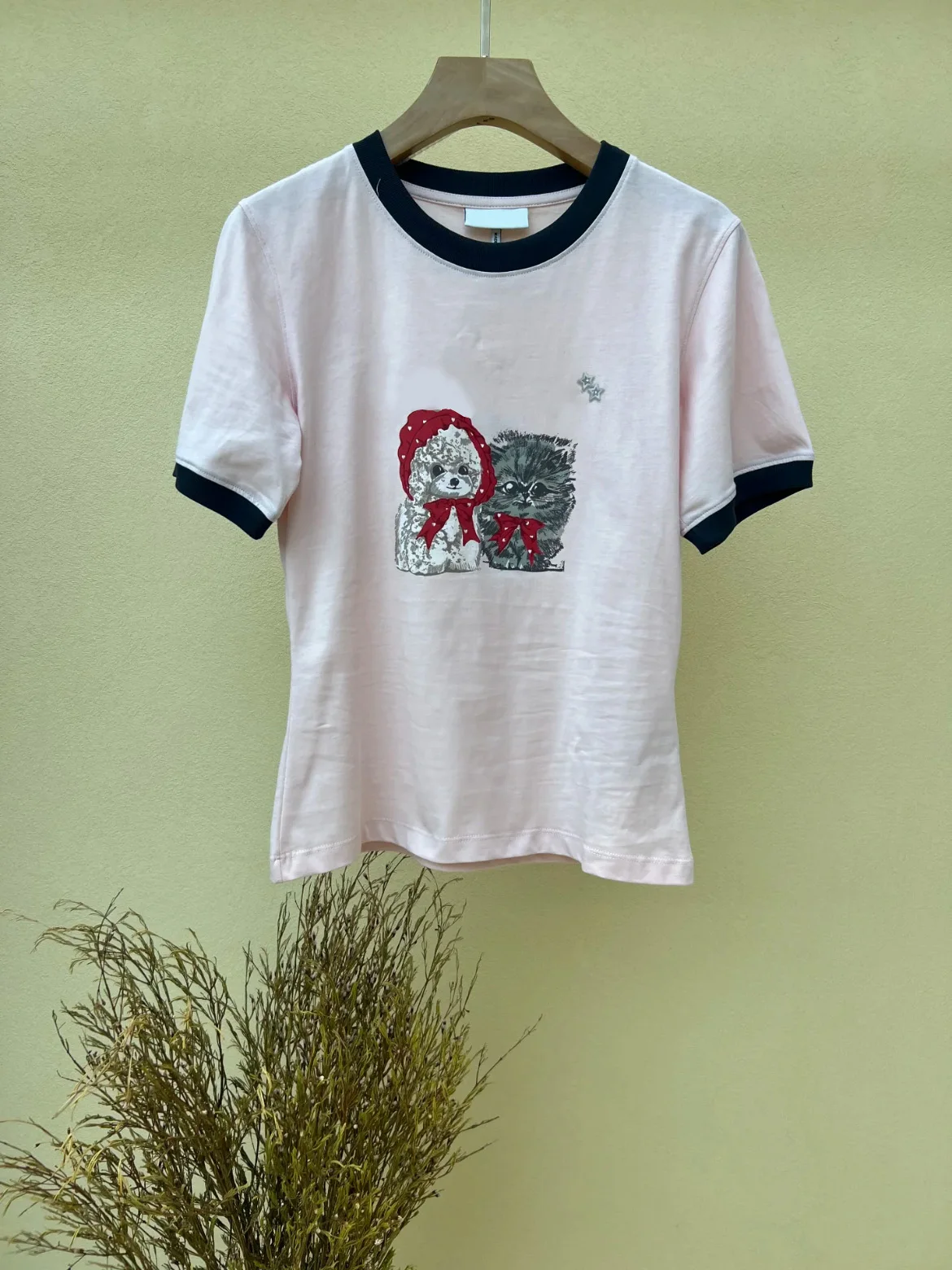 

Розовая футболка с милым принтом собаки ort Sve, облегающая футболка HEIDD Gan2025, осенне-зимние женские хлопковые футболки с животным узором, повседневная одежда