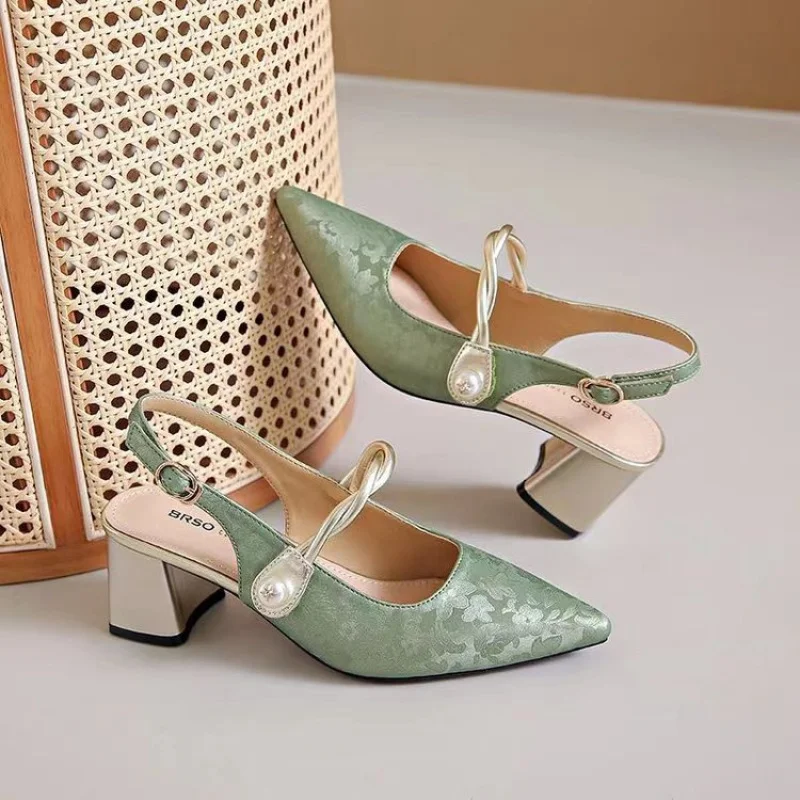 Elegante Damen-Slingback-Pumps im chinesischen Stil mit Perlenverzierung, spitzer Zehenpartie und klobigem Blockabsatz – perfekt für Sommer, Freizeit und Partys – Detail 5