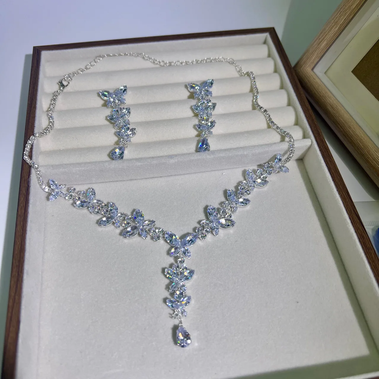 

Fashionable zircon necklace earrings set bride wedding dress accessories women ins jewelry