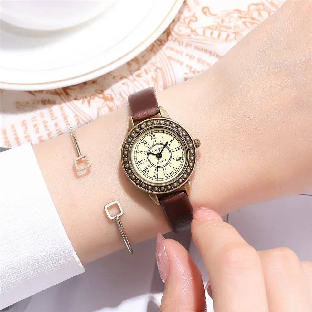 Vintage Lederen Dameshorloges Bruin Retro Roma Dial Quartz Dameshorloge Lederen Dunne Band Kleine Wijzerplaat Relogio Feminino