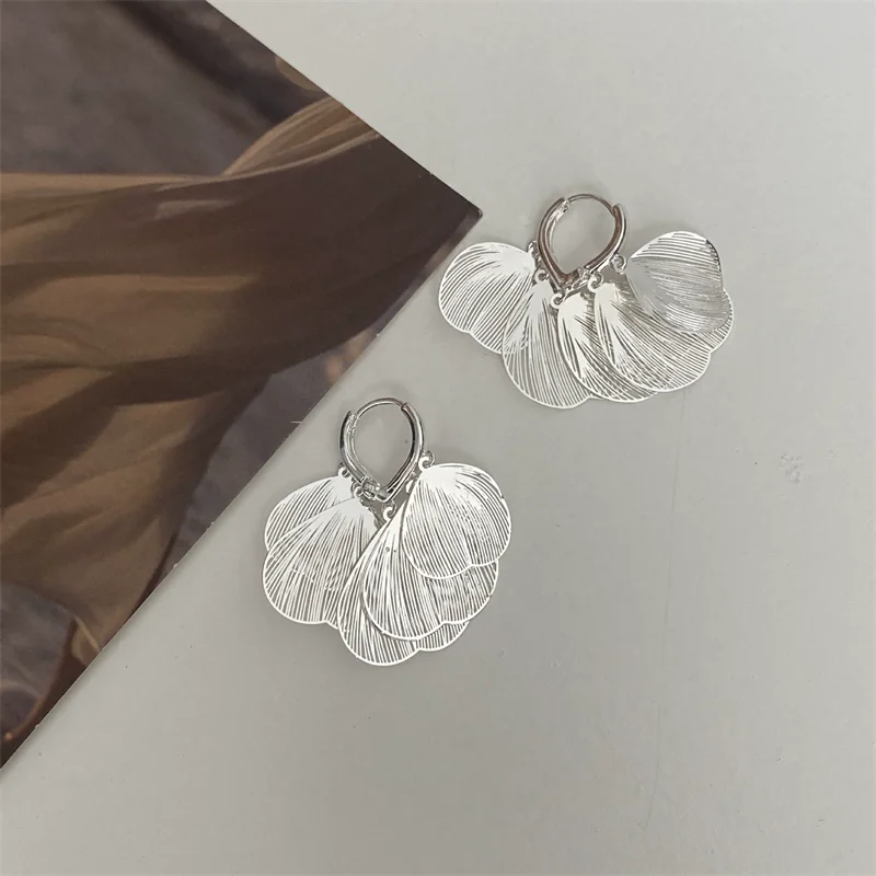 XIYANIKE rétro feuille de Ginkgo pétales boucles d'oreilles pour les femmes mode nouveaux bijoux cadeau fête vacances сubьги жletiе