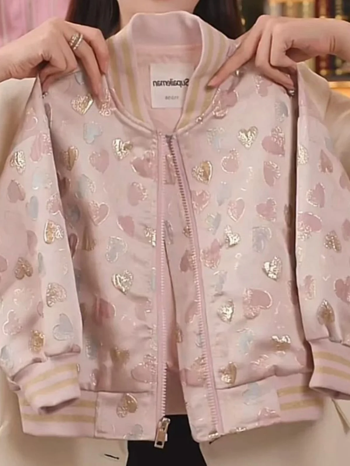 

Girls Korean Sle Heart Baseball Jaet Spring Autumn Chinese Sle Coat Faionable down Jaet Coat Long Sve ort Length