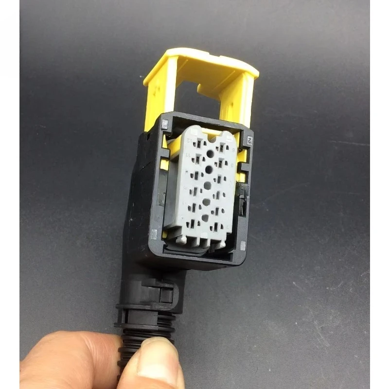 for Weichai Xichai Delong Auman for Bosch 2.2 Urea Pump Plug 6.5 Urea Tank Harness Socket cable wire line