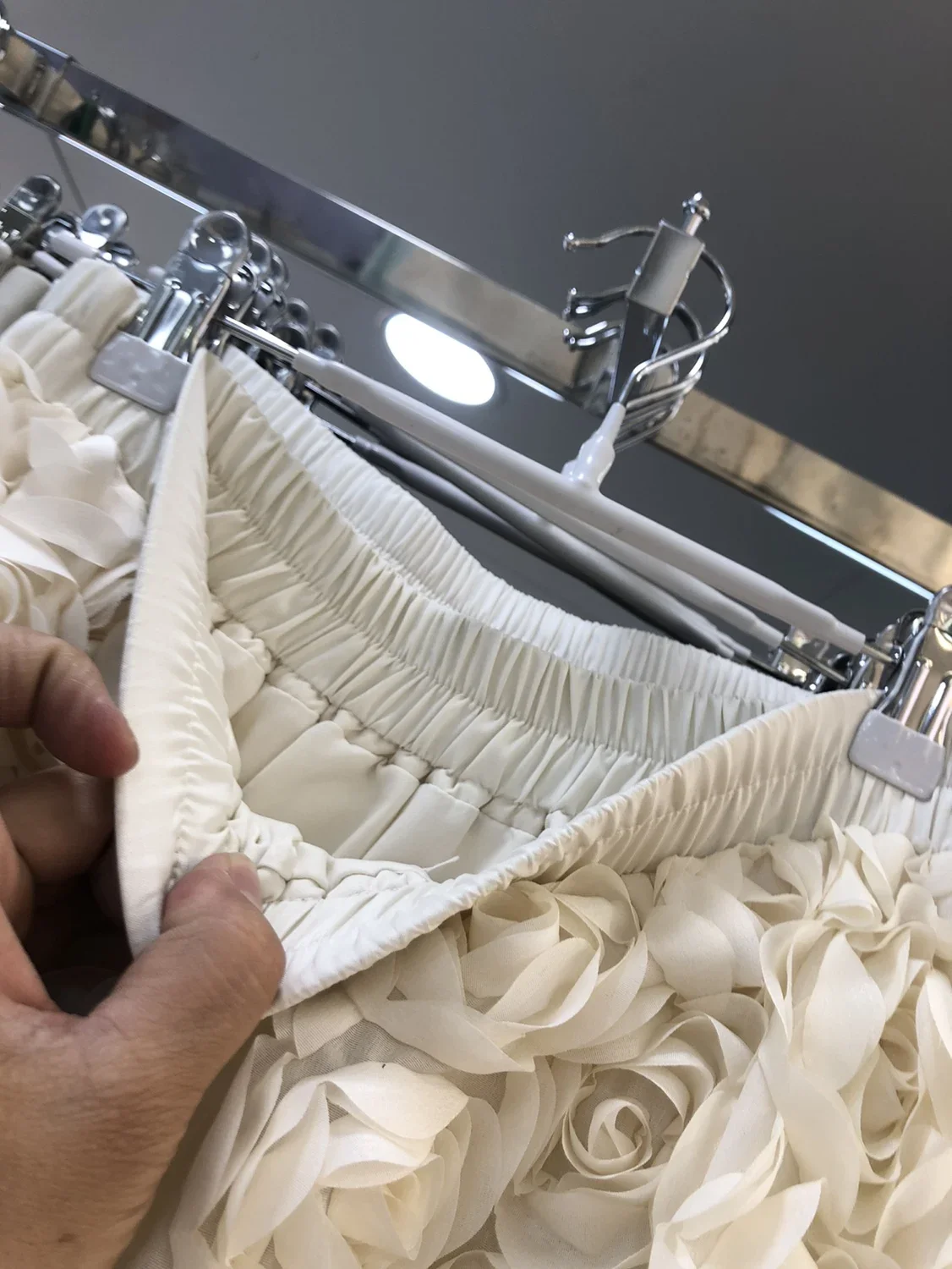 Elegante schwere drei dimensionale Rosenblüten flauschigen Rock 2024 neue Mode Französisch hohe Taille große Schaukel a-Linie lange Röcke