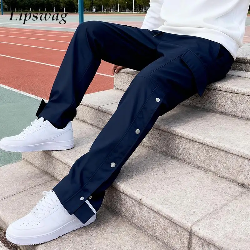 

Уличная одежда, мужские свободные брюки-карго, стильные брюки с несколькими карманами и боковыми разрезами на пуговицах, весенне-осенние повседневные мужские прямые брюки