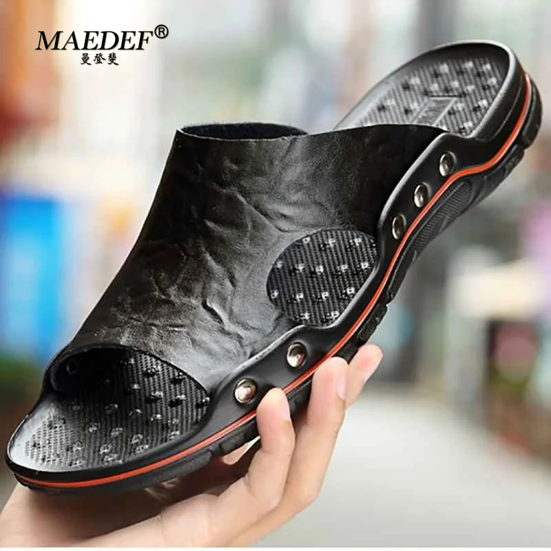 2026 Summer Men's Fashion Sandals Slippers Indoor Slides Casual Beach Sandals Man Lightweight Breathable Beach Slippers