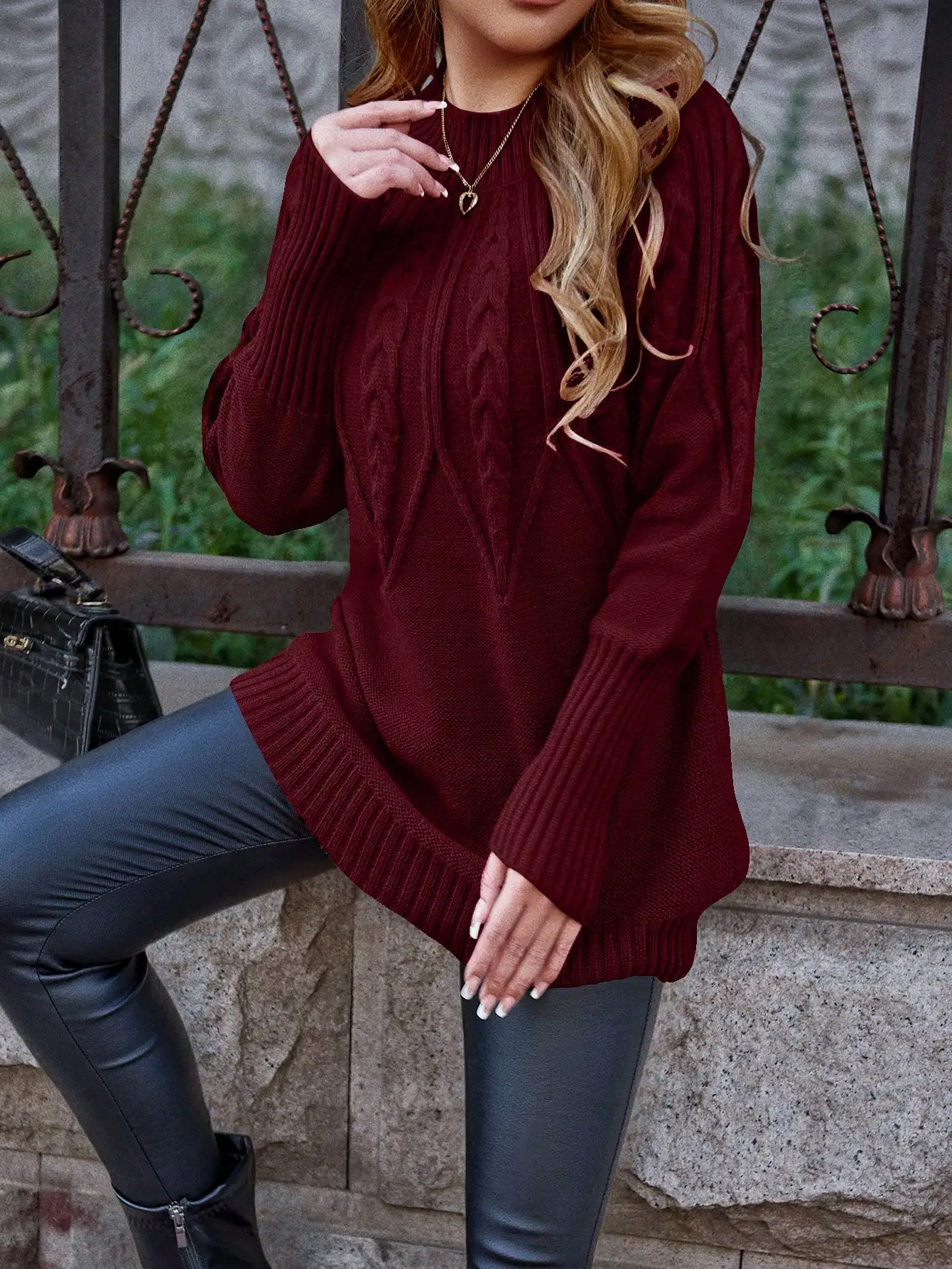 

Autumn and Winter Women's Stand-Up Collar and Shoulder Sleeve Sweater