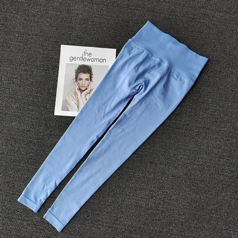 Pfirsich-Po-Fitness-Leggings mit hoher Taille, schnelltrocknend, nahtlos, für Po-Lifting, eng anliegende Sport-Yoga-Neun-Punkt-Hose – Detail 4