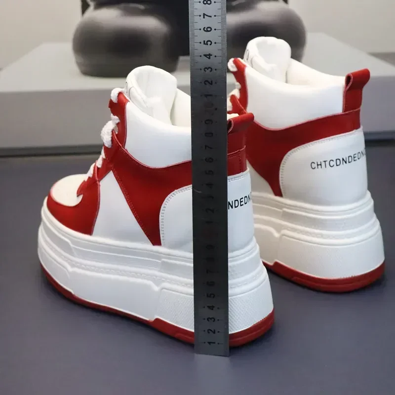 

Высокие кожаные женские осенне-весенние кроссовки на танкетке 10 см, 12 см, 14 см, женские модные кроссовки на массивном каблуке, вулканизированная обувь для скейтборда