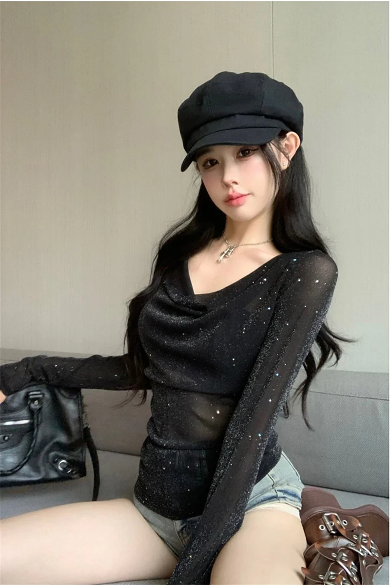 

V-neck Sequin T-shirt For Women's 2024 Spring Clothing New High-end Feeling Slim Fit Long Sleeved Black Design Sense Niche Top