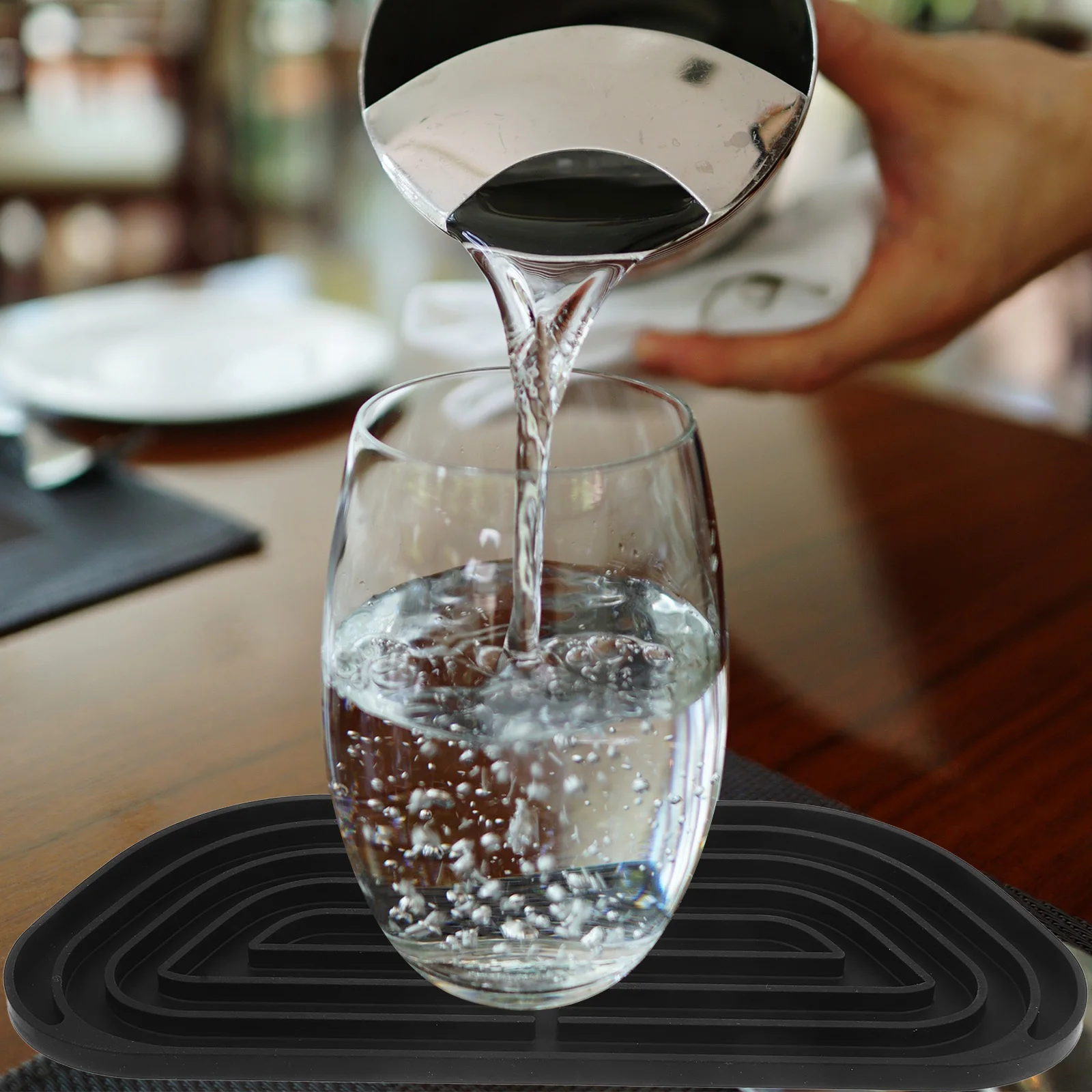 

Refrigerator Drip Catcher for Water Tray Silicone Material Flexible Easy to Use Universal Fit Refrigerator Drip Catcher