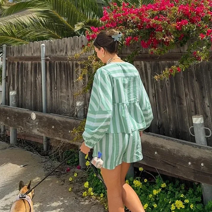 

Fashionable Striped Tie Lantern Sleeve Shorts Set for Women Casual Street Clothes