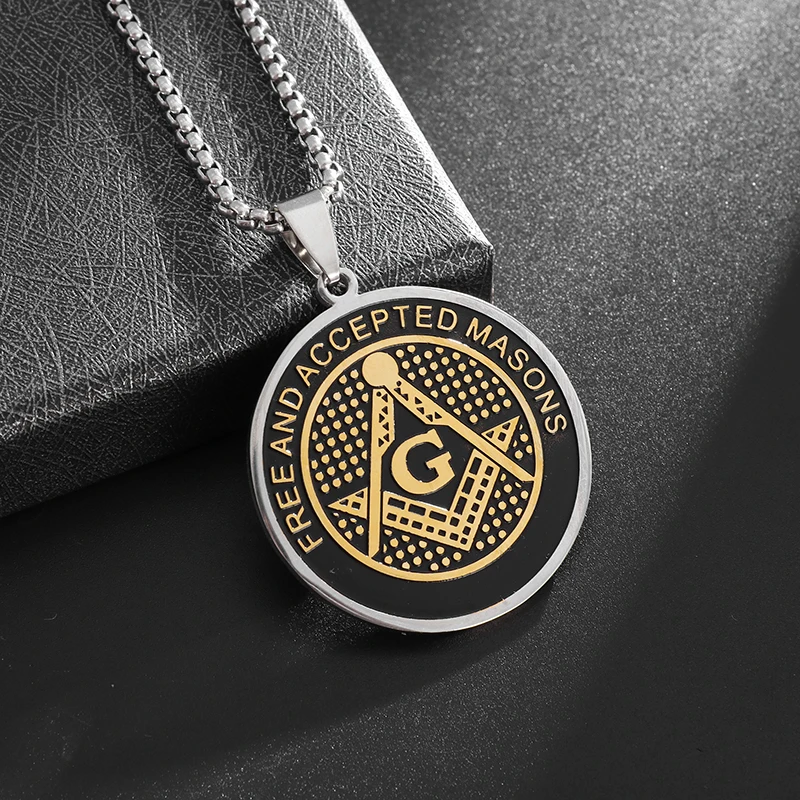 Stainless Steel Fashionable Masonic Disc Medal Pendant Necklace for Men Women Religious Amulet Personalized Jewelry Gift