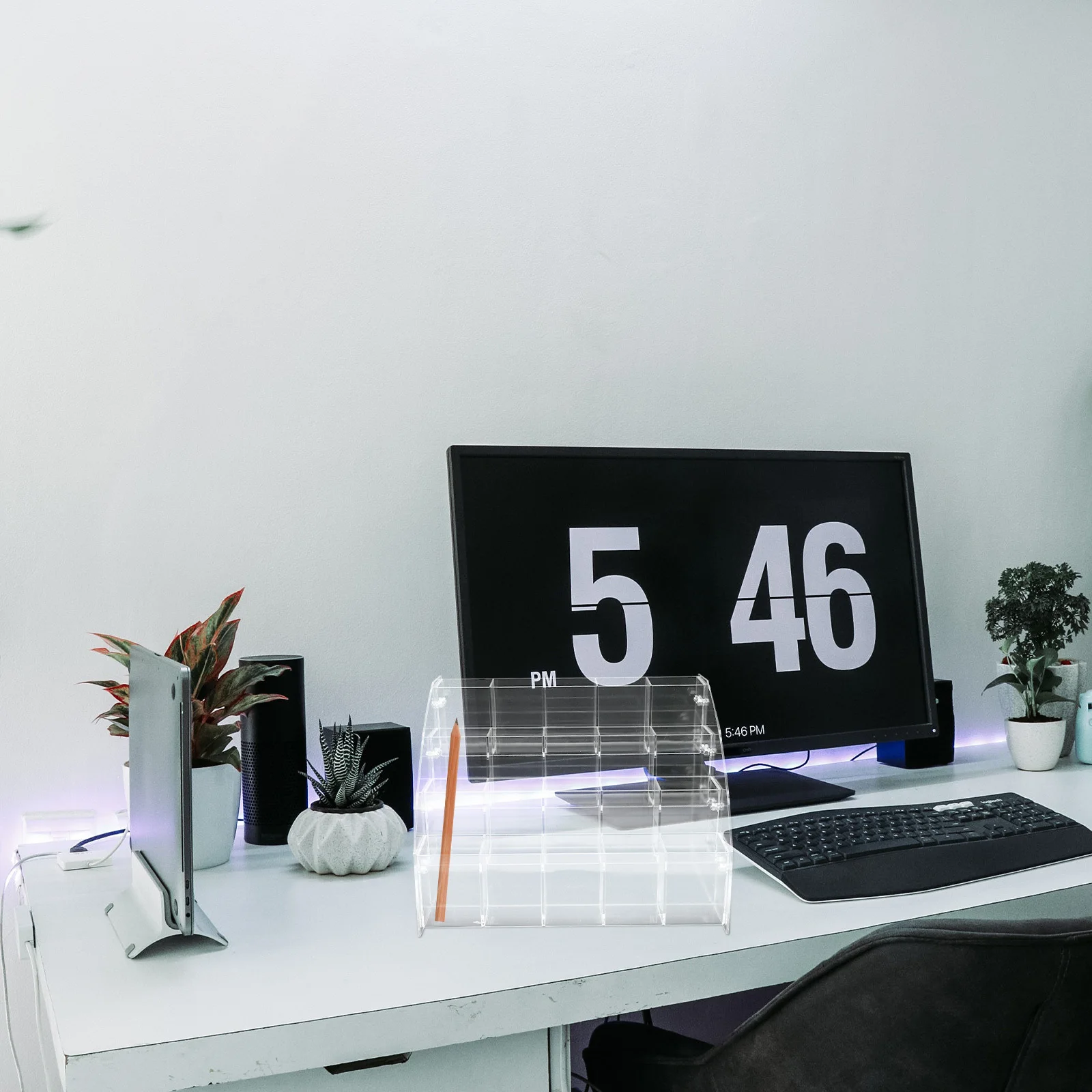 

Transparent Acrylic Clear Pen Holder Stepped Display Stand for Pencil Marker Makeup Brush Organizer Office Pen Holder