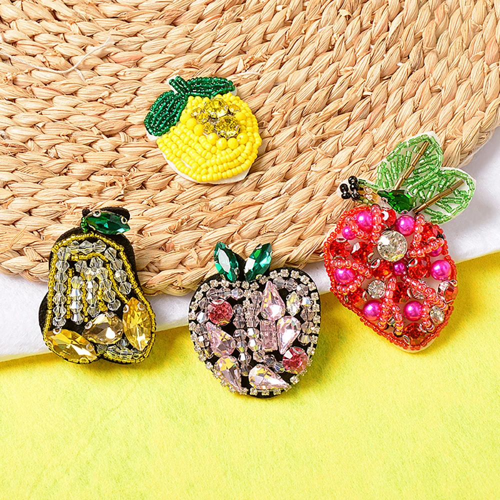 One Piece Handmade Beaded Tropical Fruit Embroidery Patch Rhinestone Strawberry Apple Pear Mango Applique Sewn On DIY Clothing