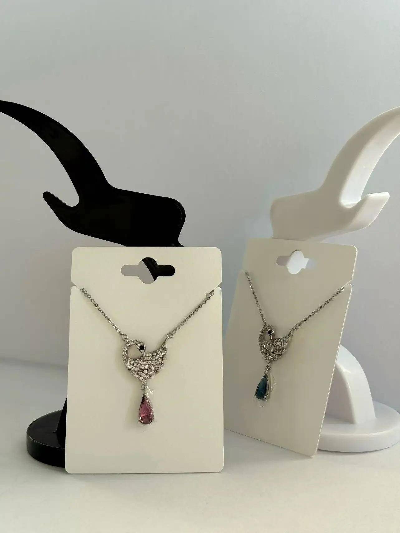 

2025Peacock Pendant Necklace with Water Drop Crystal Zircon Fashion Jewelry for Women Couple Valentine's Romantic Gift Accessory