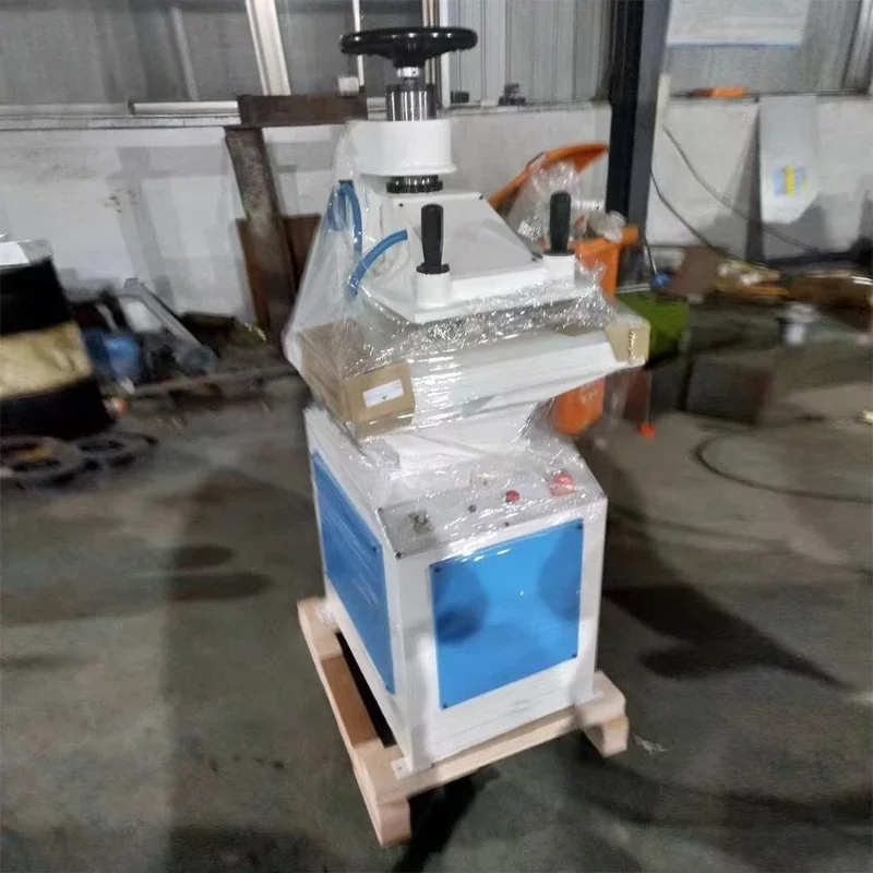 12-Ton shoe-making machine with footwear click and cut functions