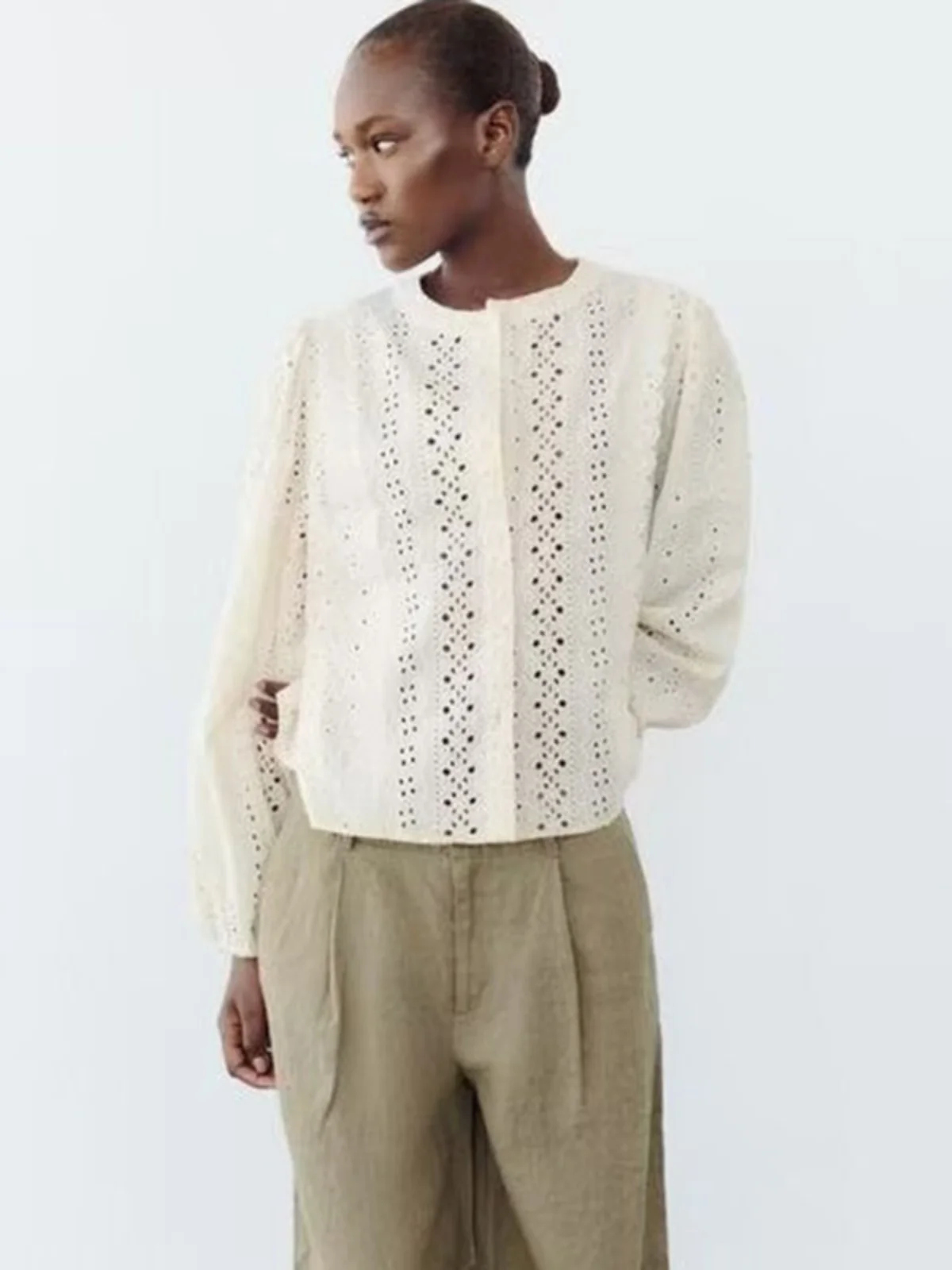 

Новый летний женский повседневный модный универсальный ажурный топ с вышивкой, прямой крой, длинный све, круглый Ne, стандартная длина