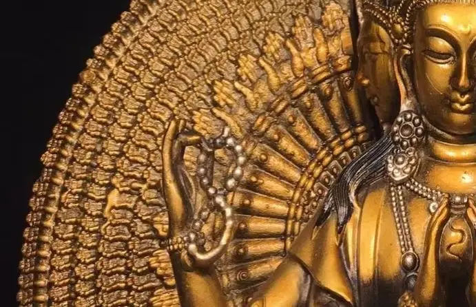 Old Bronze Painted 1000 Arm Guanyin Bodhisattva Buddha Backlight Lotus Platform Worship Hall
