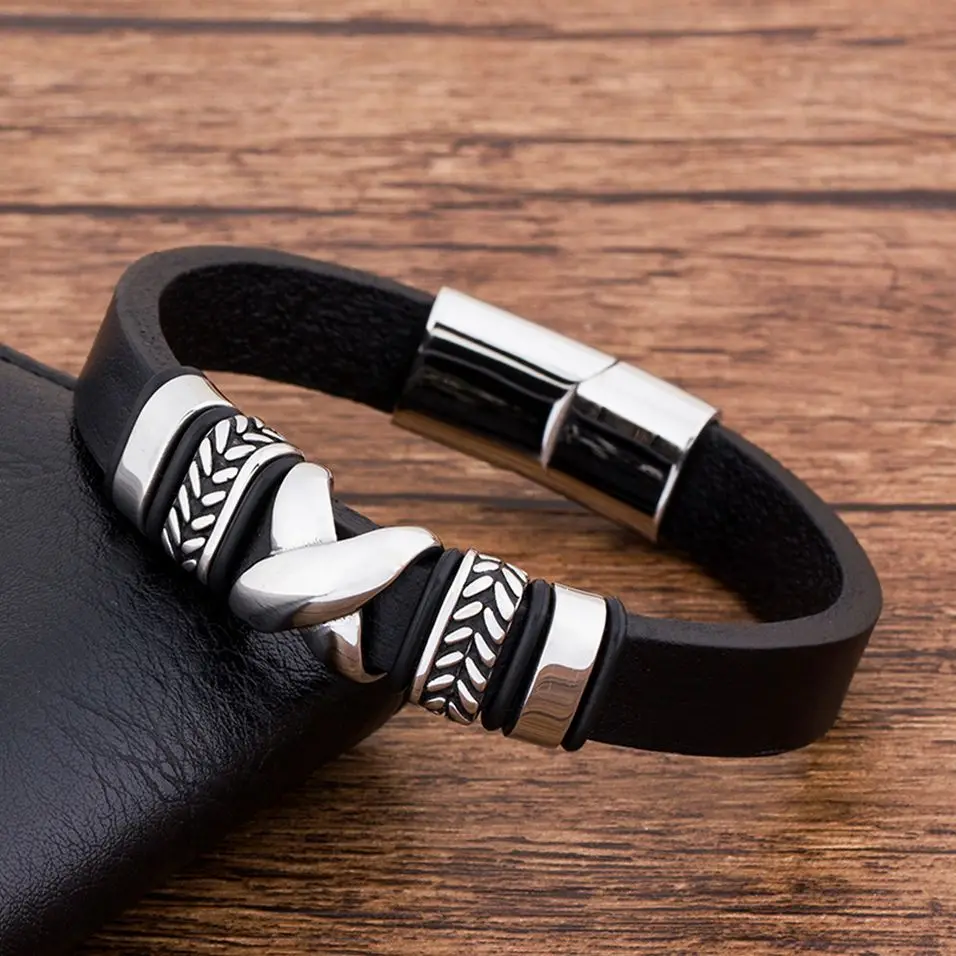 

TYO High Quarlity Stainless Steel Fashion Charm Black Punk Leather Bracelet Men Jewelry Accessories Bangles Magnet Luxury