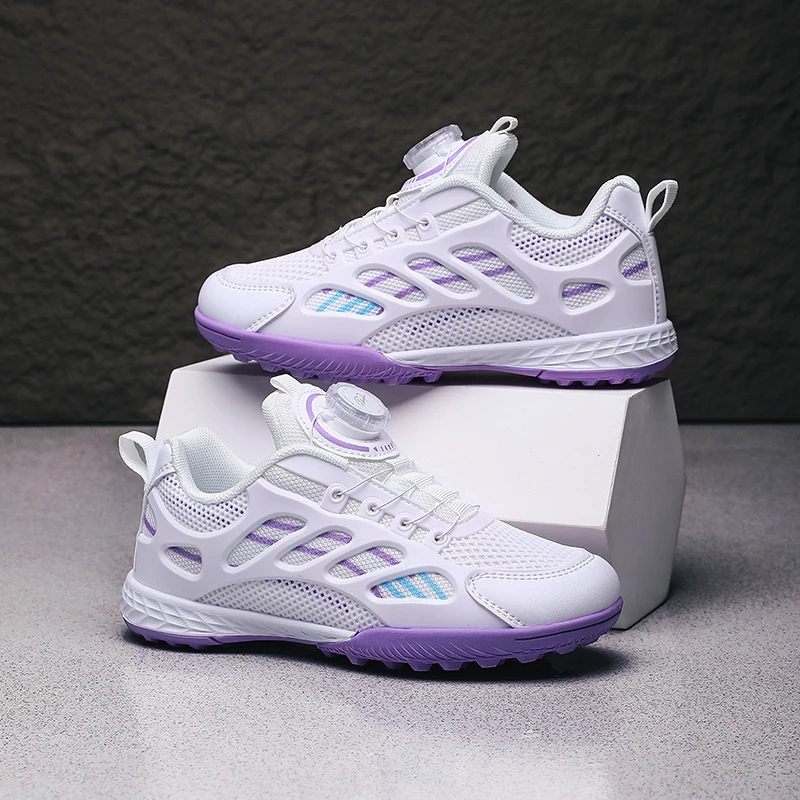 

A pair of children's four-season mesh football shoes with studs,breathable and wear-resistant football shoes,sizes 30-39,YZ-A685