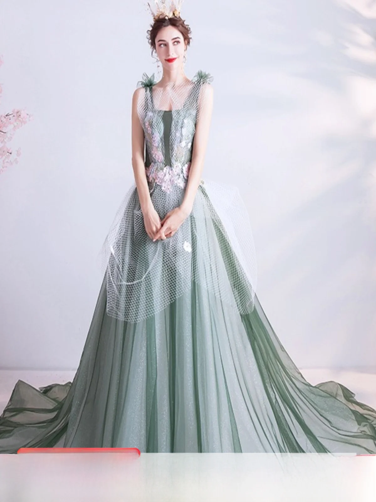 

Princ Sle Wedding Dr Evening Ball Stage Performance Host Faion ow een Emerald Color Cany Annual Meeting