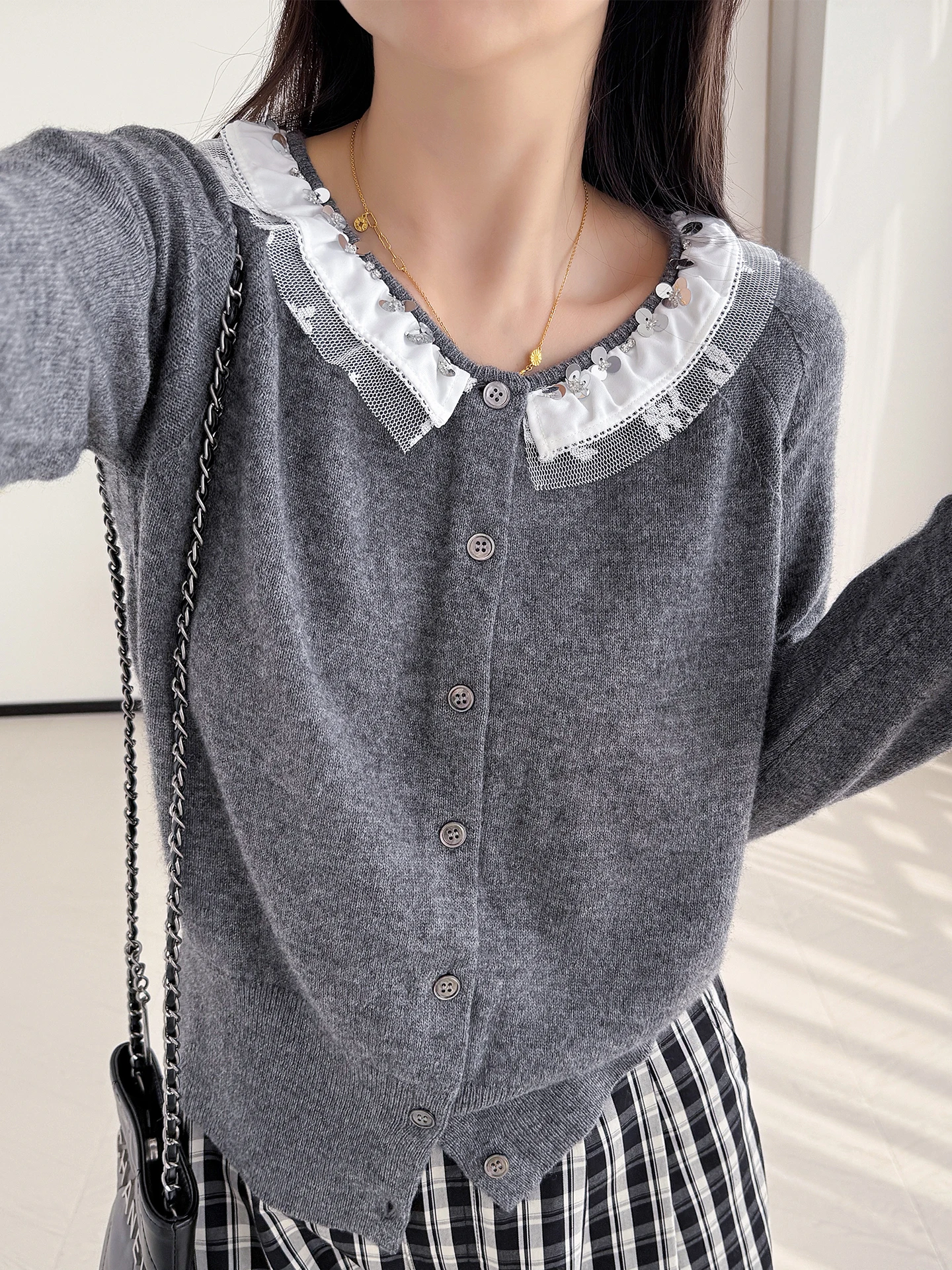 

Вязаный кардиган ручной работы с длинными рукавами и круглым вырезом из шерстяной смеси для женщин, прямого кроя