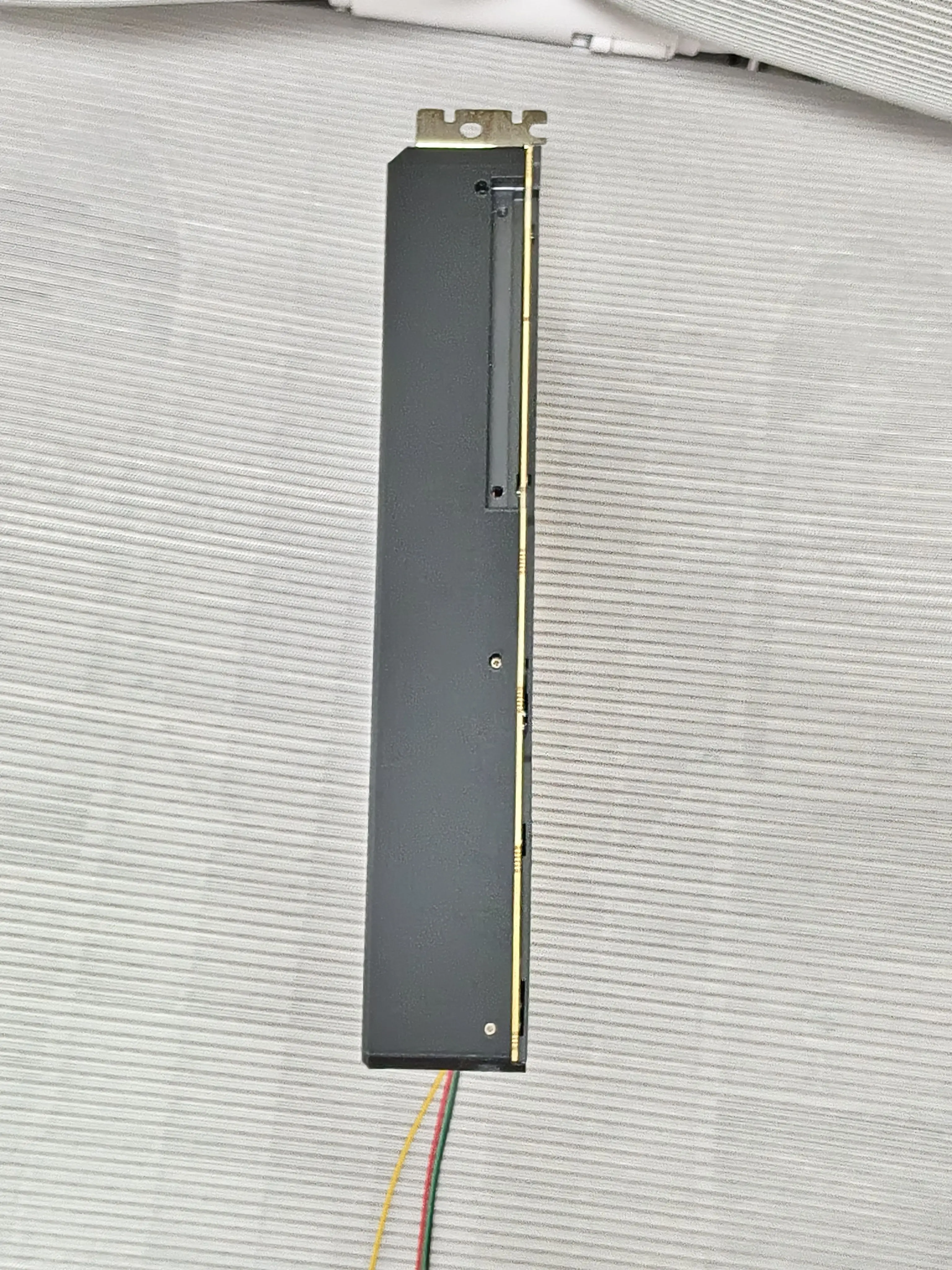 The Used MI50 32G Has A Built-in Turbine, Brushes The Video Output, Presses Down To Dissipate Heat, Is Silent, and Is Violent.