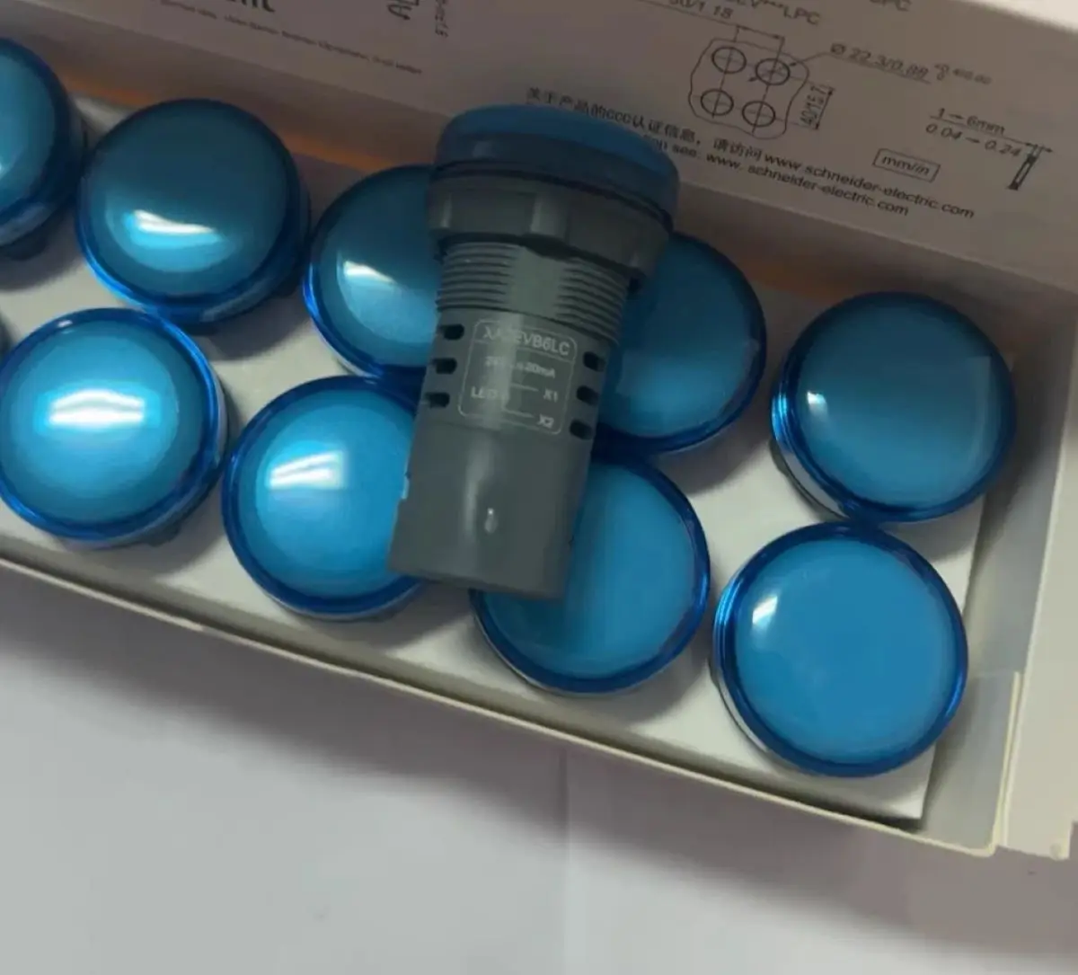 

10 pcs LED signal light blue 22mm AC DC24V XA2EVB6LC XB7EVB6LC