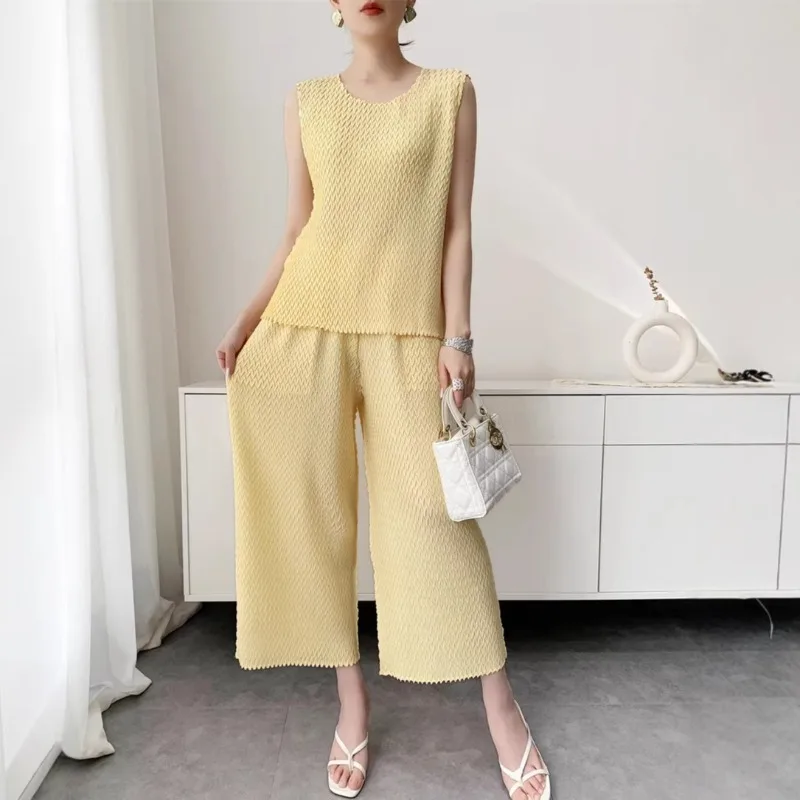 

Miyake Original Handmade Pleated T-Shirt 2026 Summer New Vest with Elastic Waist Straight Wide-Leg Pants Women's Simple Clothing