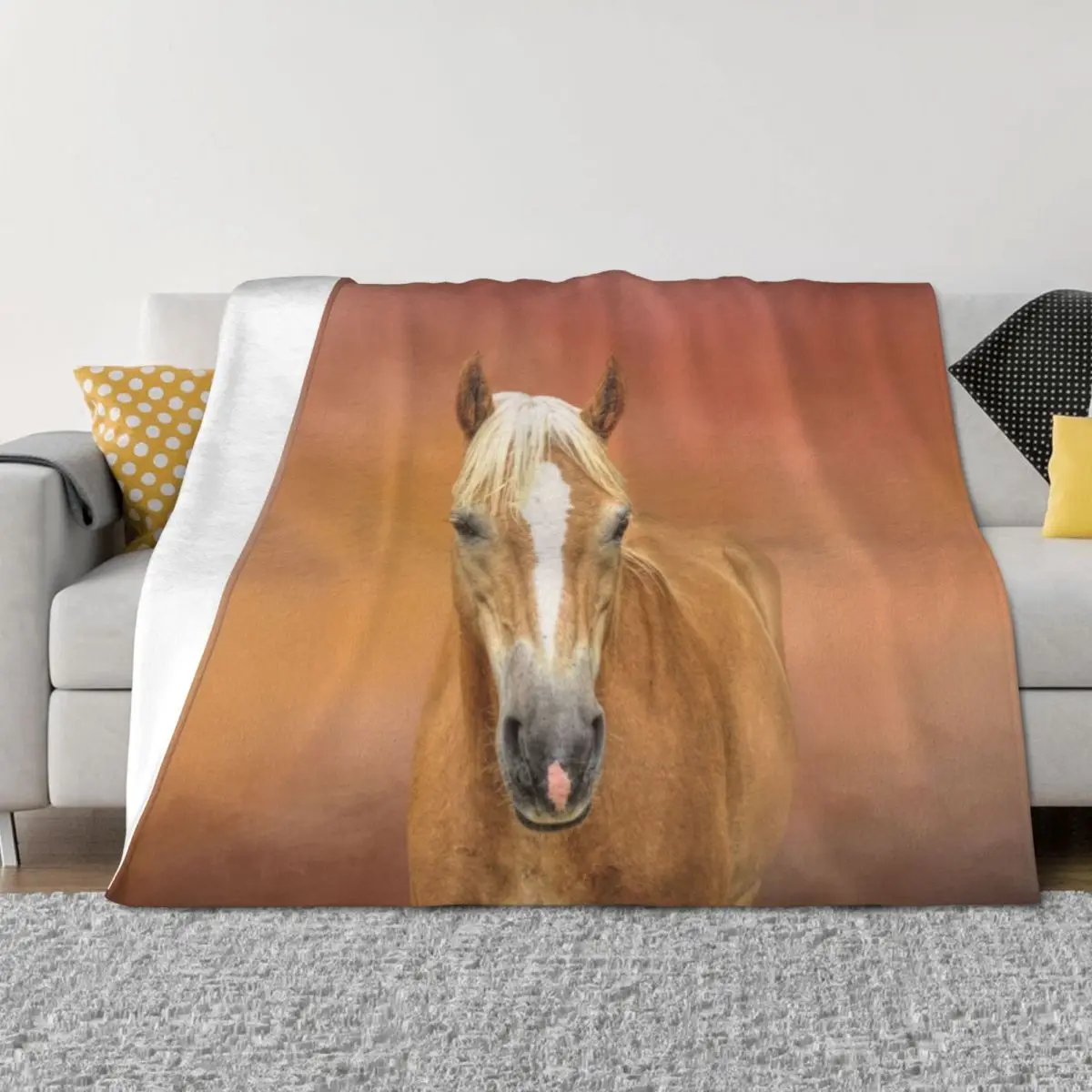 Beloved Haflinger Horse Throw Blanket For Decorative Sofa Bed Fashionable Furry cosplay anime Blankets